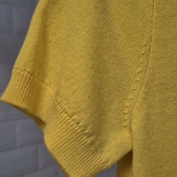 Kate Spade Golden Yellow Short Sleeve Sweater Jeweled "Collar" Sz. Small - Picture 4 of 8